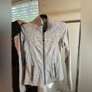 LULULEMON ZIP UP JACKET